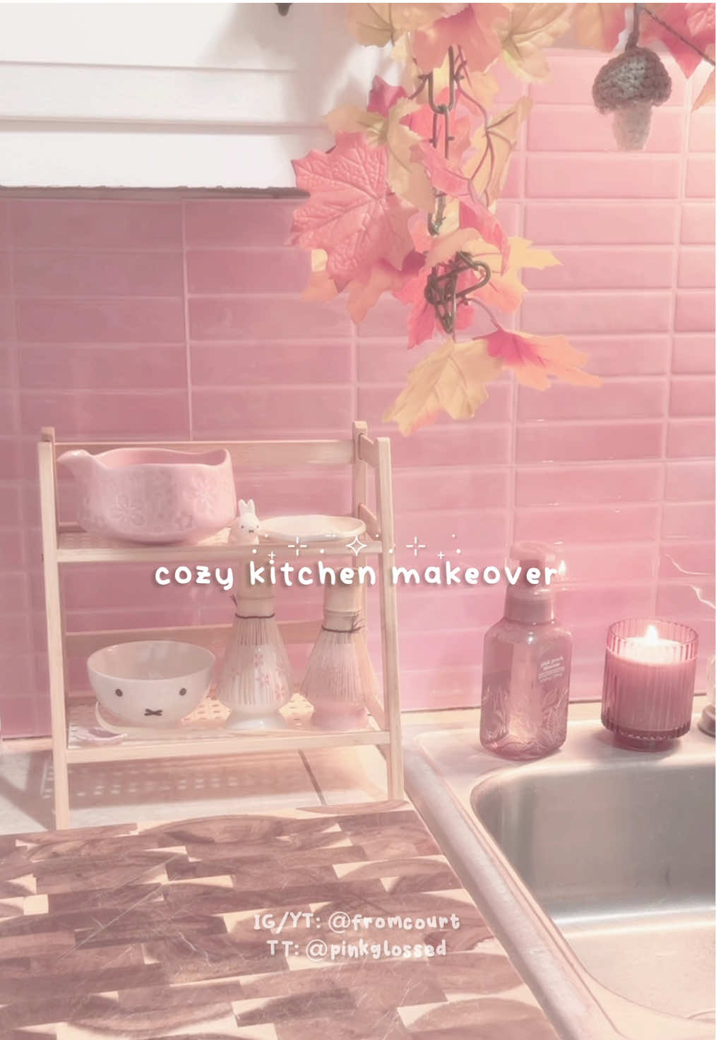 super budget friendly small kitchen transformation! do you like how it turned out? ☺️ #kitchendesign #autumndecor #kitchenrenovation #falltok #cozyhome 