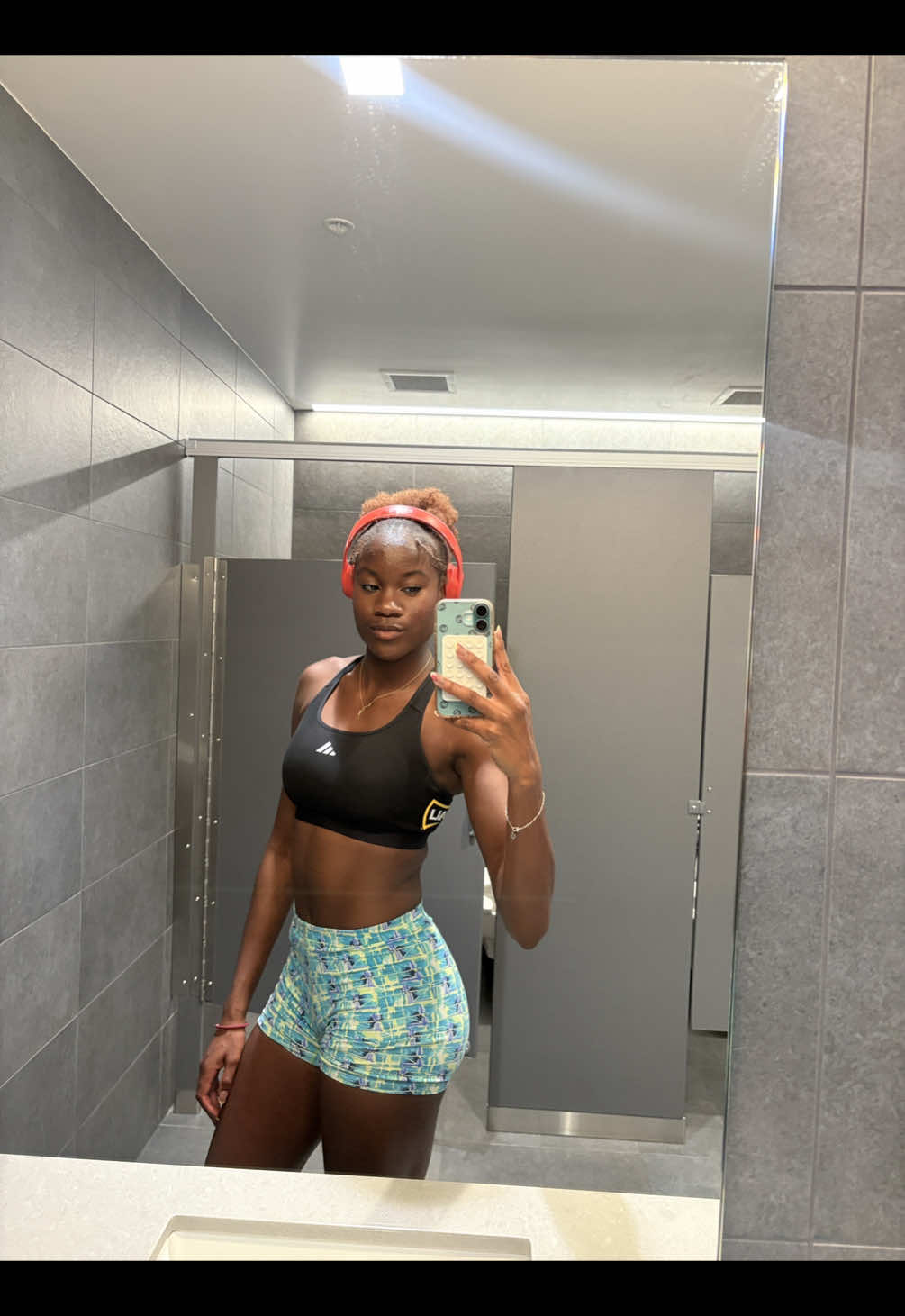 fun fact: it never leaves 🤭 #fyp #trackandfield #worlds #college #bodytea 