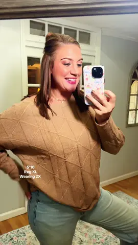 Love me a good sweater! ✨ @Evaless_official #Oversizedsweaters #FallFashion #TikTokShopFallDealsForYou #OOTD #SweaterWeather 