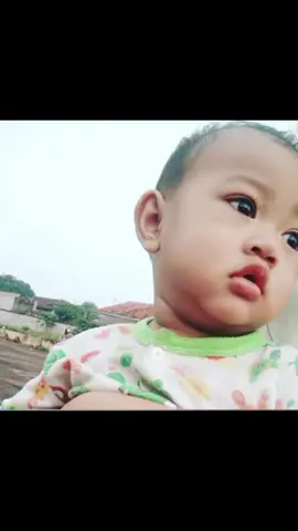 waktu   begituh cepat ber lalu  tdk kerasa,  udh pada besar  kalian    sehat selalu ya nak  doain  ke 2 orang tua mu biar sehat, banyak rejeki  nya  buat nge bahagiakan  kalian amin... i love you😍
