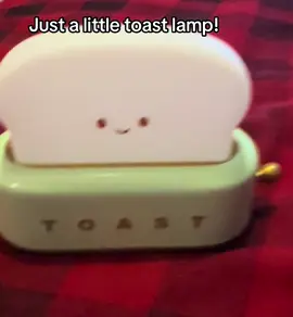 I love my toast lamp!!!! So adorable and fun!! And it doubles as a desk/night light!!! LINK BELOW!!🍞🍞🍞 ⬇️⬇️⬇️⬇️⬇️⬇️⬇️⬇️⬇️⬇️ #tiktokmademebuyit #tiktokshop #nightlight #lamp #cute 