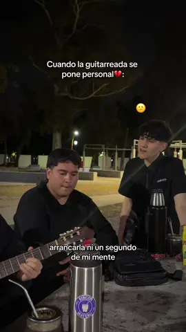 Cuando la guitarreada se pone personal🫩:  @Santiago Cañete🇦🇷 - - - - #guitarra #cover #amigos #sad #musica 