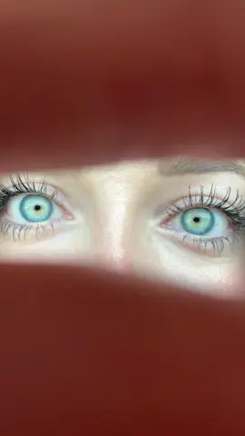 and the debate continues: are my eyes green or blue👀 #oceaneyes #billieeilish #eyes #greeneyes #blueeyes 