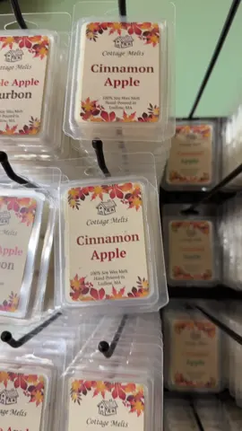 So sad to see these two scents on their way out (especially Apple Turnover😭) #westernmass #SmallBusiness #fyp #waxmelts #apple 