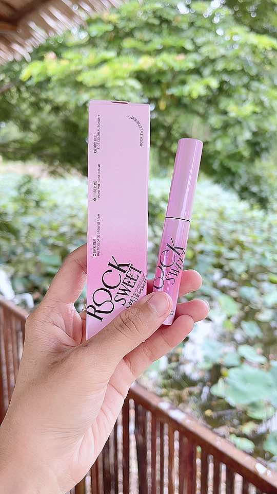 mấy bà muốn trẻ ra trông tự nhiên thì tậu e 03 nhen #chuotlongmay #mascarachanmay #rocksweet #phaidep #tutinmoingay @tthichreview 