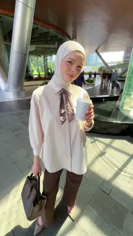 so, which color do you like the most? JOIN LIVE NOW!!!😍 #heavenlights #OOTD #fitcheck #kemejawanita #basicshirt 