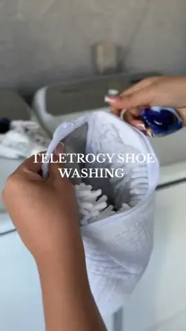 Best way to wash your shoes! #teletrogy #shoecleaning #shoelaundrybags #shoewashingbags #cleaninghack