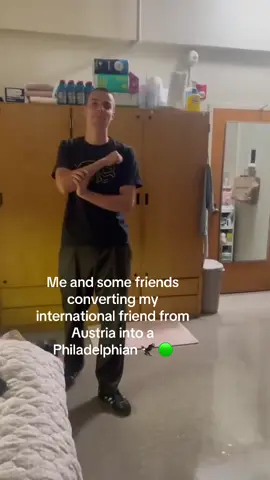 I don’t know what happened to the quality, but it’s whatever #gobirds #eagles #fyp #internationalstudent #college 