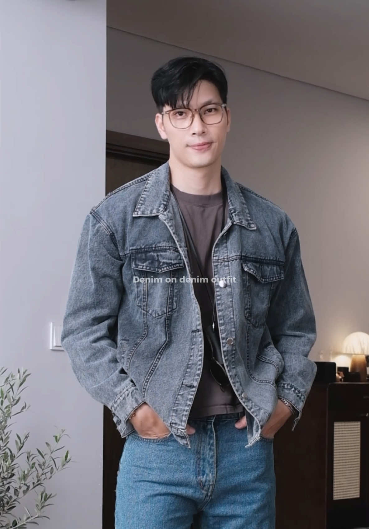 Hiếm hoi mới có set denim on denim khiến toi hài lòng 🫰🏼#thanhthichmacdep #autumnvibes #dailyfit #fashiontiktoks #denim 
