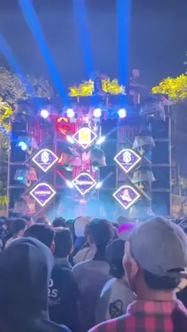 dj party drop v9 x menunggu Azil remixer ft Linggarjati Audio 🤙 @LINGGARJATI OFFICIAL @NANDA_AUDIO JEMBER #soundsystemjawatimur #lewatberandafyp #fyp #linggarjati #nandaaudiojember 