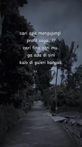 bolak balik terus di liat🙄🙄