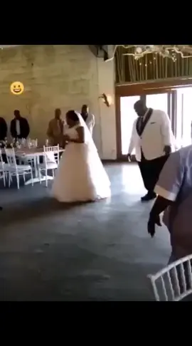 Kuna mmoja Yuko after money Na mwingine marriage 