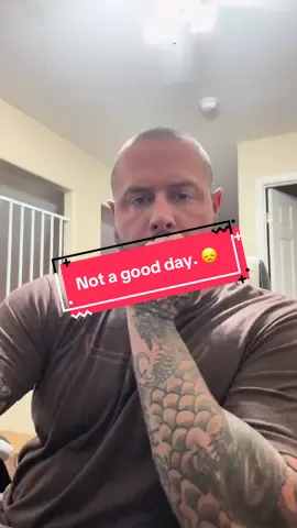 The only reason I’m posting this is to show that it happens to everyone. I can’t help those who get scammed by somebody using my face, but I also am pretty sure I got scammed by a business today. #scammer #fyp #mad #sad #upset 
