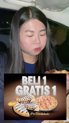 Ada lagi gebrakannya domino's, cuss tag lokasi dibawah buat dapetin hrga murahnyaaa !!! #dominospizza #piemartabakpizza #jelajahtiktok #promogajian #jajanantiktok 