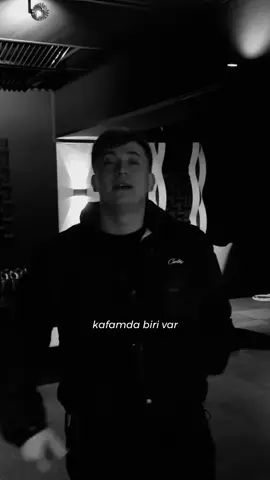 Instagram | muzik_kutusu52 destek olursanız sevinirim @p0izi  #poizi #rap #saklabeni #kesfetacilartik #kesfetalbeni 