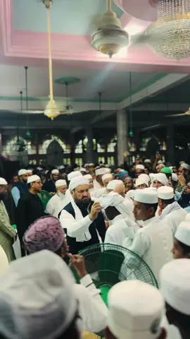 সময় থাকতে পীরে বাঙ্গালের দামান ধরে ফেলুন। এমন এক সময় আসবে ওনাকে এক নজর দেখতে পাওয়া দুষ্কর হয়ে যাবে।#tiktokbangladesh🇧🇩 #chittagong #viraltiktokvideos #tiktokviral #CapCut 