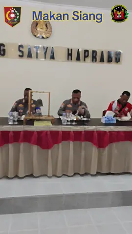 Ka SPN Polda Bali berkenan makan siang bersama dengan siswa untuk memberikan motivasi Siswa Angkatan 53 Dharma Akahaya #siswapolri  #kampusunggul  #kampusintegrasi  #poldabali  #seputarlemdiklatpolri 