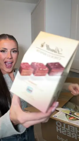 Unpack my @hellofreshuk shop with me 🌽🍇🍽️ #hellofresh #dinnerrecipes #dinnerinspo #ukmumsoftiktok 