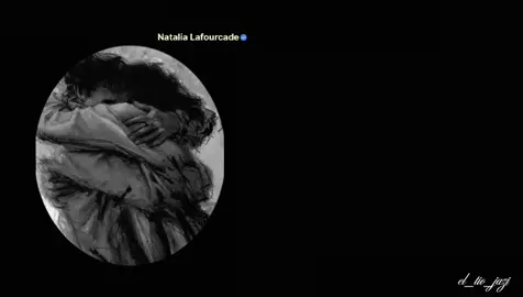 Natalia Lafourcade - Ella es bonita  . @Natalia Lafourcade  . . . . . . #natalialafourcade #ellaesbonita #letrasdecanciones #mylyrics #dedicar 