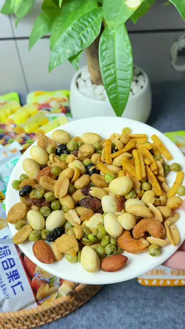 hạt dinh dưỡng mix nhiều lại hạt #hạt #hatdinhduongmix #hatdinhduong #giahuy2021 #amthuctiktok 