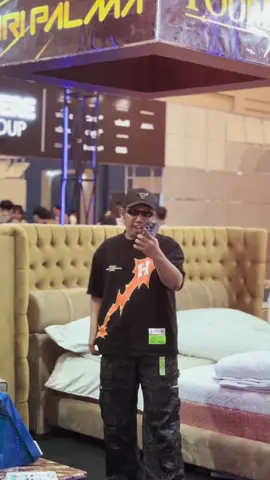 Memandang siapa ya ?  Buat kalian warga Tangerang dan sekitarnya yang lagi cari Furniture bisa langsung ke @GIRI PALMA OFFICIAL di 📍Hall 7 ICE BSD TANGERANG @made raji #fyp #beranda #cangkemnganggur 