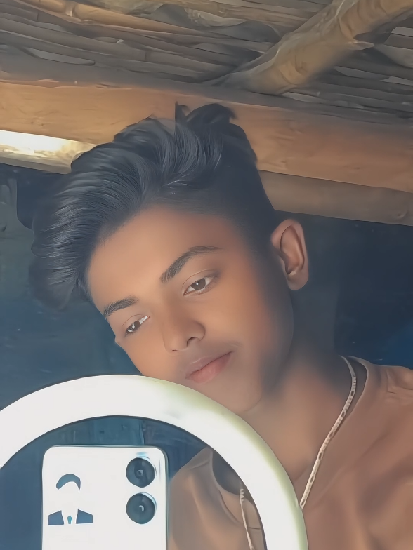 😘😍😅 #goviral #tranding #simple_xaura776 #frypgシ #capcut 