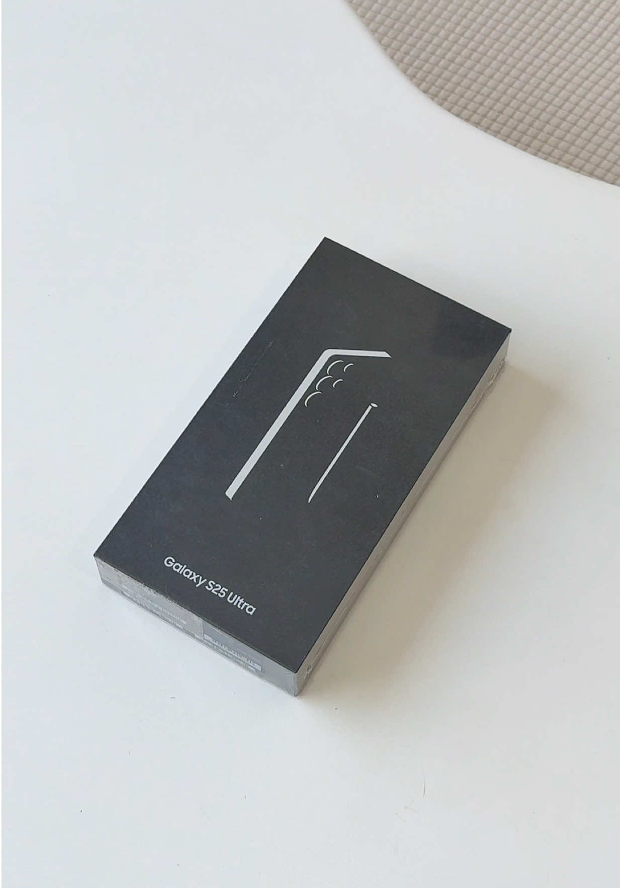 Unboxing Samsung galaxy s25 ultra Titanium Black.🖤#samsung #s25ultra #shopiphone_kad #ผ่อนไปใช้ไป 