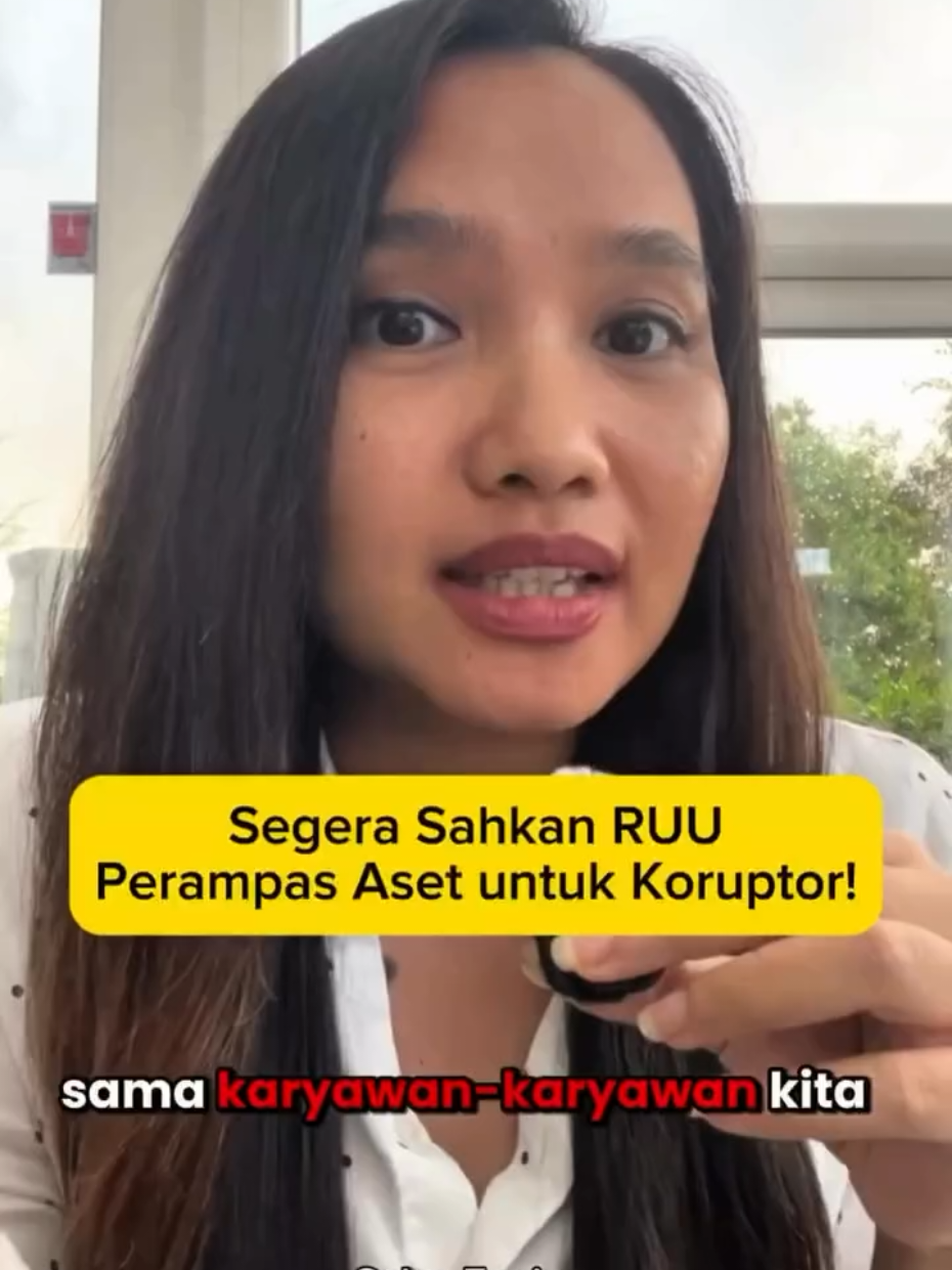Kecewa dengan pemerintah sebelumnya yang melemahkan KPK tapi kini semangatku berkobar lagi karena pak presiden @prabowo berdiri terdepan memberantas mafia koruptor di Indonesia. Pak kami semua dibelakangmu, semoga bapak sehat dan kuat terus melawan korupsi dinegeri Ini, dan semoga kabinet merah putih segera gerak cepat mensahkan sesuai dengan instruksi pak Presiden 🔥🔥🔥