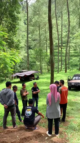 Camping bersama @SEV_INDONESIA  lokasi di @Karacakvalley.id   Buat temen temen yang mau bikin event bingung cari tempat ?  Komunikasi bersama kami ⬇️ https://lynk.id/conection_adventure #camping #camperpark #hutanpinus #nature #karacakvalley  @Karacak Valley Lover 