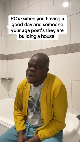 How are they doing it 😭😭😭😭😅😅😅 #friends #agemate #building #house #zambiantiktok🇿🇲 