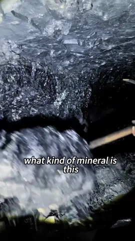 What kind of mineral is this?#mineral #fyp #popular #usa_tiktok 