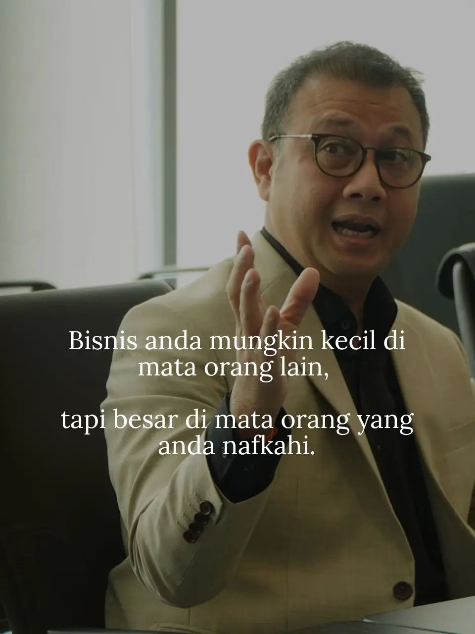 Bisnis kecil tapi punya impact besar buat keluarga, tim, atau orang sekitar itu luar biasa banget.  Siapa di sini yang pernah ngerasain? Ceritain di komen ya, pengen baca kisahnya! ✨ #fypviralシ #qoutes #motivasi #ukm #business 