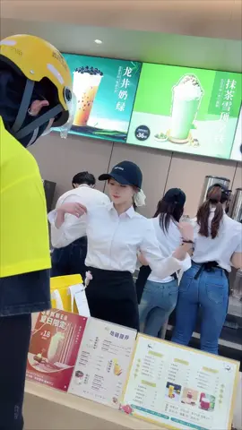 #伯虎说dj #奶茶妹妹
