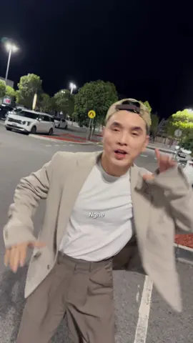 Nghe nghe nghe...nghe Mưa Thuỷ Tinh tại bãi xe nghe😅 #remix #unghoangphuc #muathuytinh 