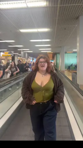 #foryou #hades #hadestown #airport #theatrenerd #hadestownuk #euridyce #travelator #foryoupagе #fyp #hadesandpersephone #greekmythology #mythology #musicaltheatre #theatrekid 