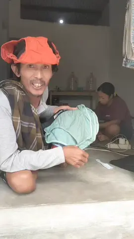 celana dalam pria 