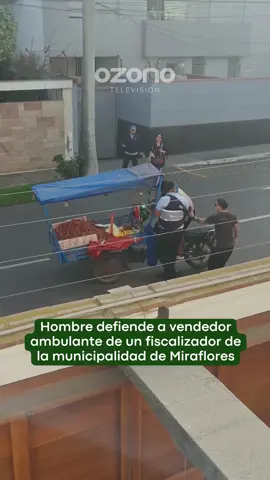 Un vecino de Miraflores salió en defensa de un vendedor ambulante que estaba siendo intervenido por un fiscalizador municipal. #noticiastiktok #noticiaslima #miraflores #lima
