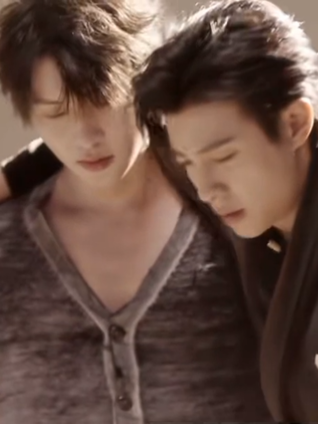 Woyyy 😭😭 #higher #dramachina #zhangjijun #maxiaoyu #bromance @akugabut_haha 