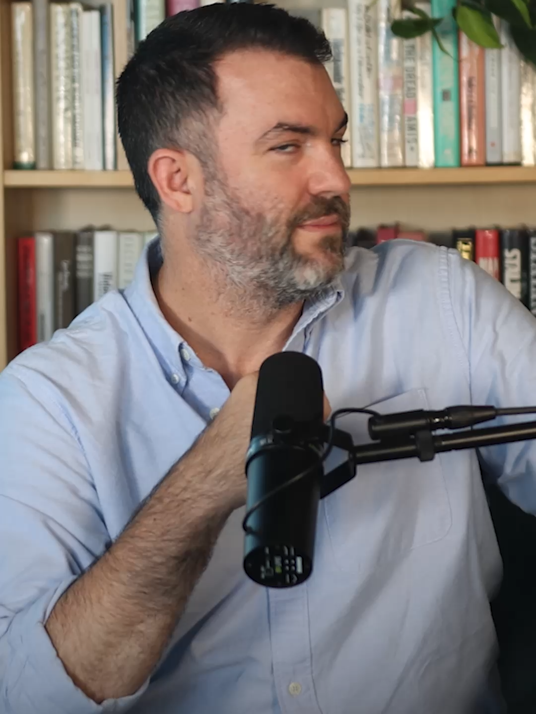 I built an app so you can ALWAYS blame Israel.  Now available on the app store.