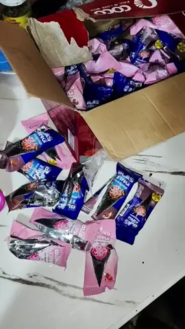 Ang sarap🤤😋 for sure magugustohan to ng mga pamangkin ko😍 #fypp #fypviral #viralvideo #copyrightinfringement #chocolate 
