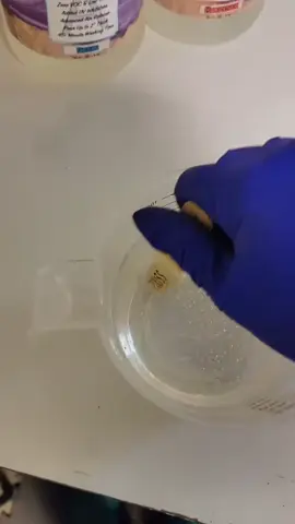 Vacuum chamber tutorial for those interested in how I get my resin so clear #resin_in_bloom #resinart #resintutorial 