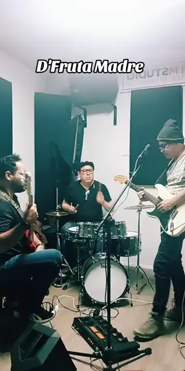 #tiktoklive #livehighlights #lamurallaverde #ensayos #rock 