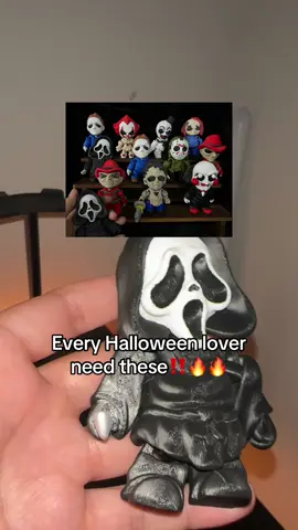 Love these Halloween figures, need them all