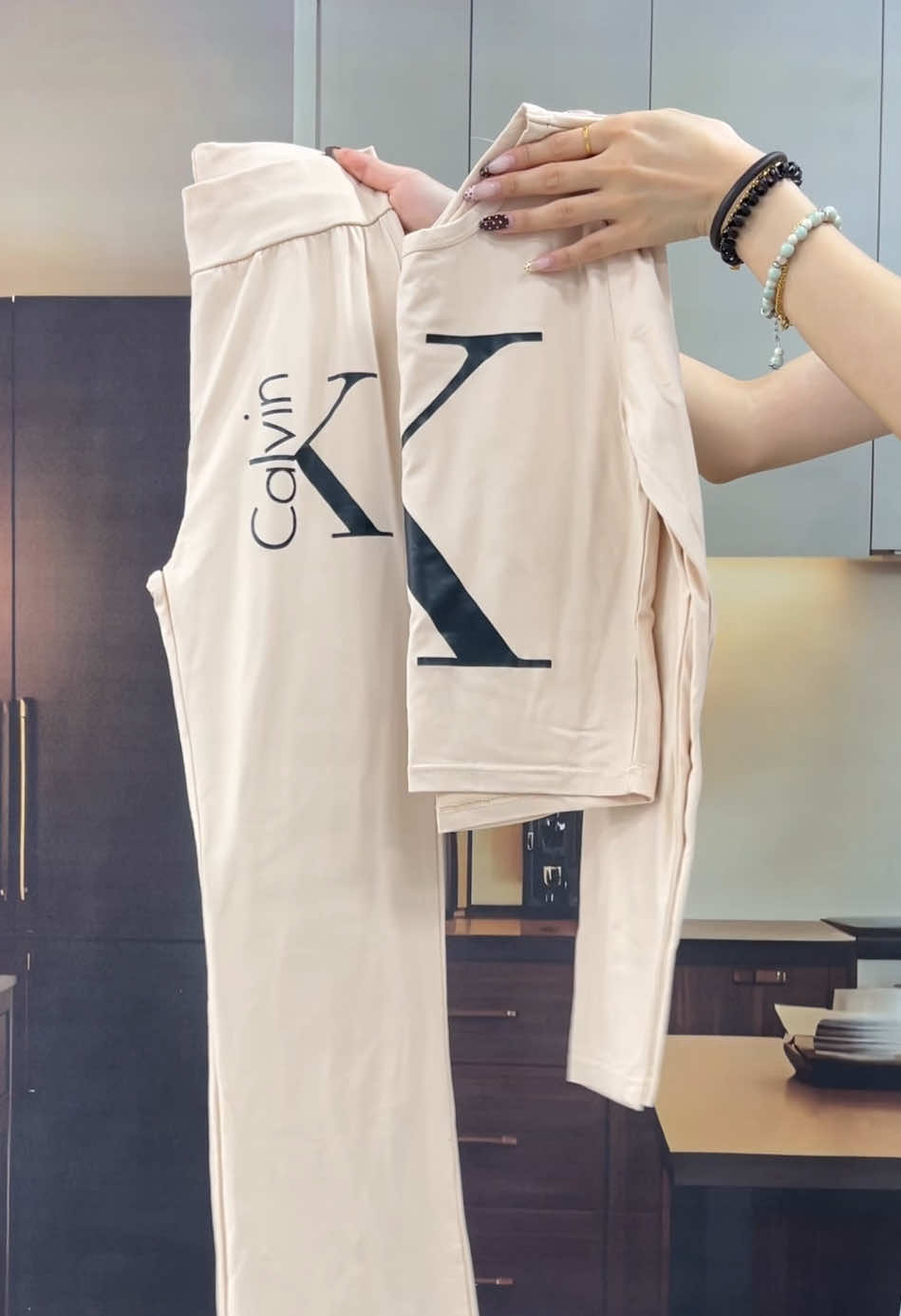 #tiktokshop #tiktokshop #fyp #fouryou #tiktokshoprestock #spotightfinds 