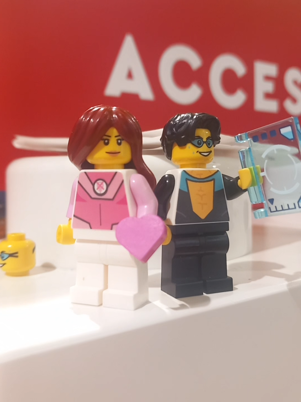 there werent many options so we'll paint them eventually😛😛😛 @TheScottishShadow  #atomeve #invincible #lego #evewilkins #markgrayson 