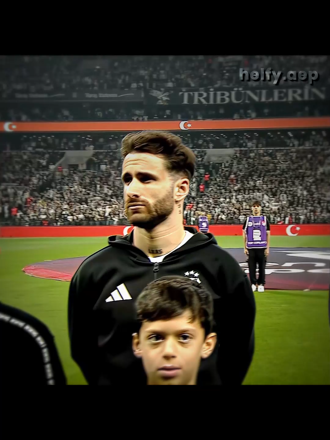 Quaresmayı Görüpte Takip Etmeyecek Beşiktaşlı Tanımıyorum 🦅 . . #rafa #quaresma #beşiktaş #bjk #karakartal #forzabesiktas #cometobesiktas #instabjk #besiktasjk #çarşı #futboledit #futbol #football #soccer #trend #keşfet #keşfetbeniöneçıkart #viral #tiktokfutbol #edit