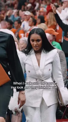 and that’s on being a national champion. #coachsydneycarter #coachcarter #viralfypシ #womensbasketball #fashiontiktok 
