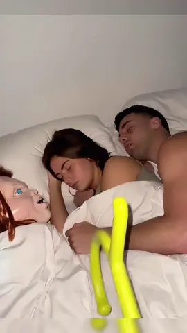 Family scary 🤣🤣🤣#scareprank #funny #jumpscare #fyp #family 