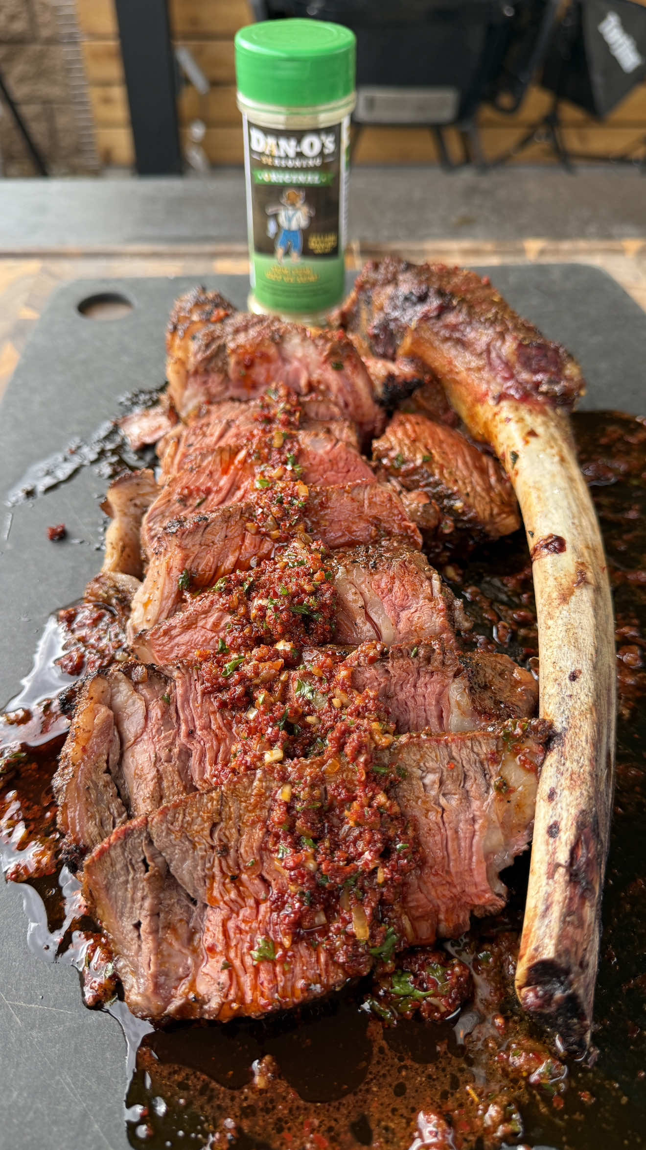 Herb crusted spicy garlic tomahawk steak with @danosseasoning original  You can pick up a bottle of Danos Original via link in my bio and use my discount code fire15 for 15% off . . #danospartner #getdusted