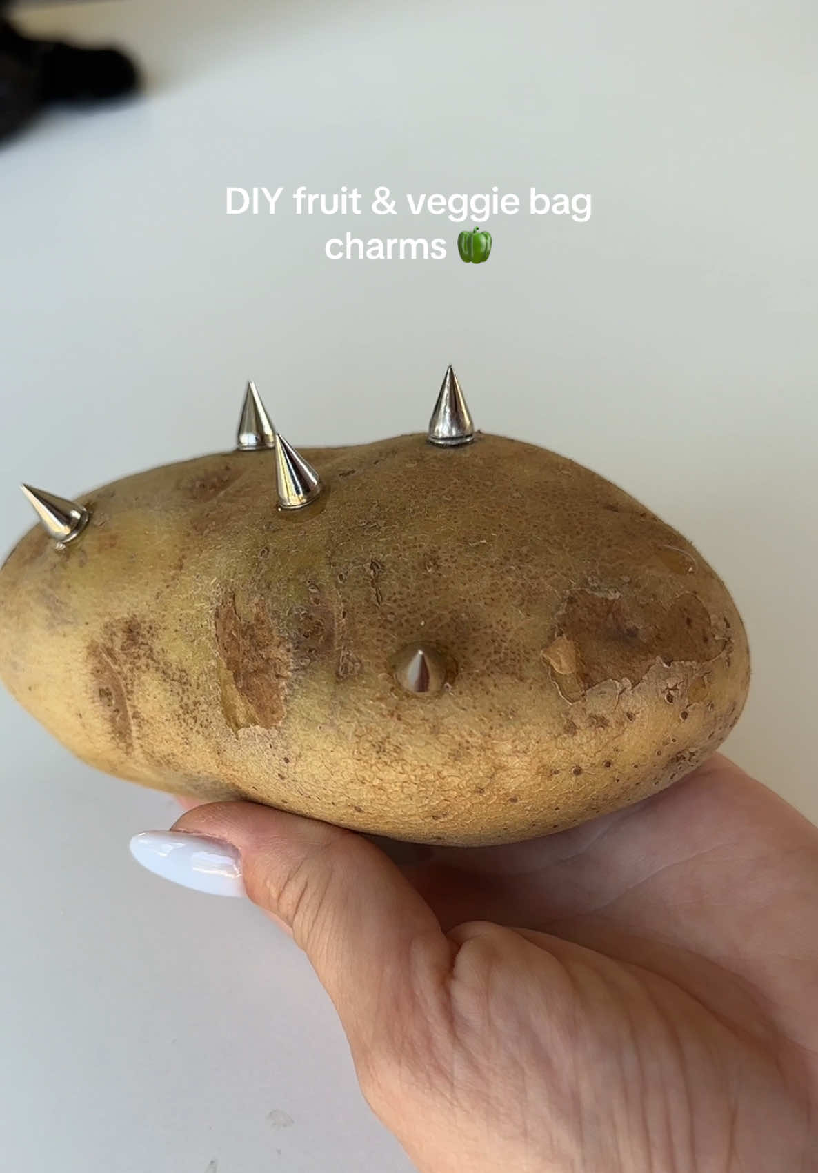 Fashion hack 🙃 #DIY #fashion #fyppppppppppppppppppppppp #bagcharm #asmr 